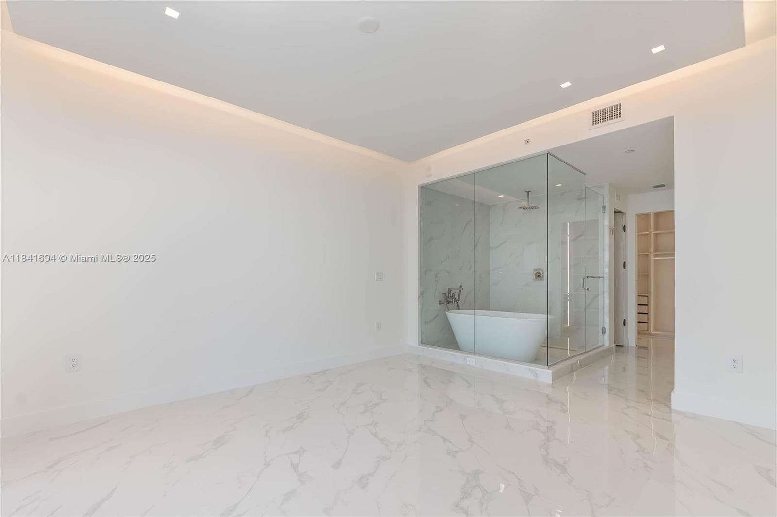 700 24 ST 5005 photo 7