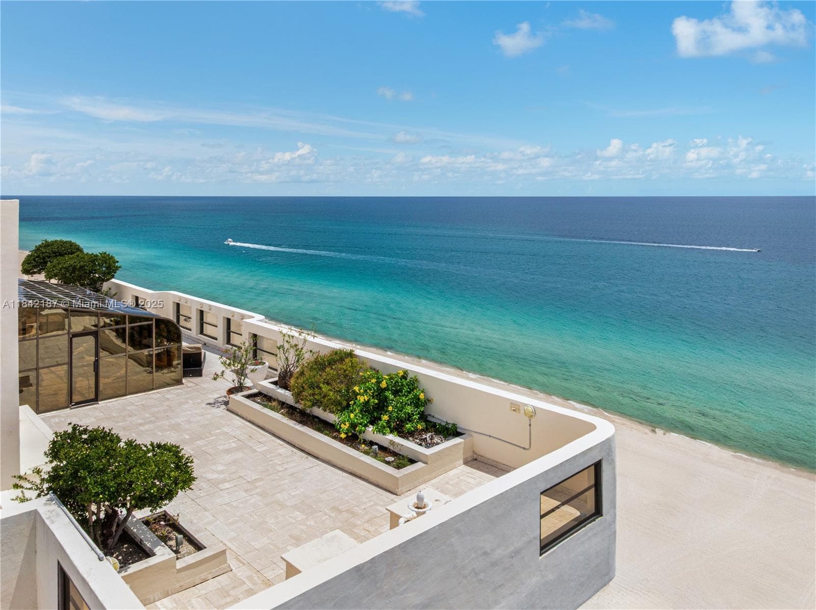 5757 Collins Ave 2