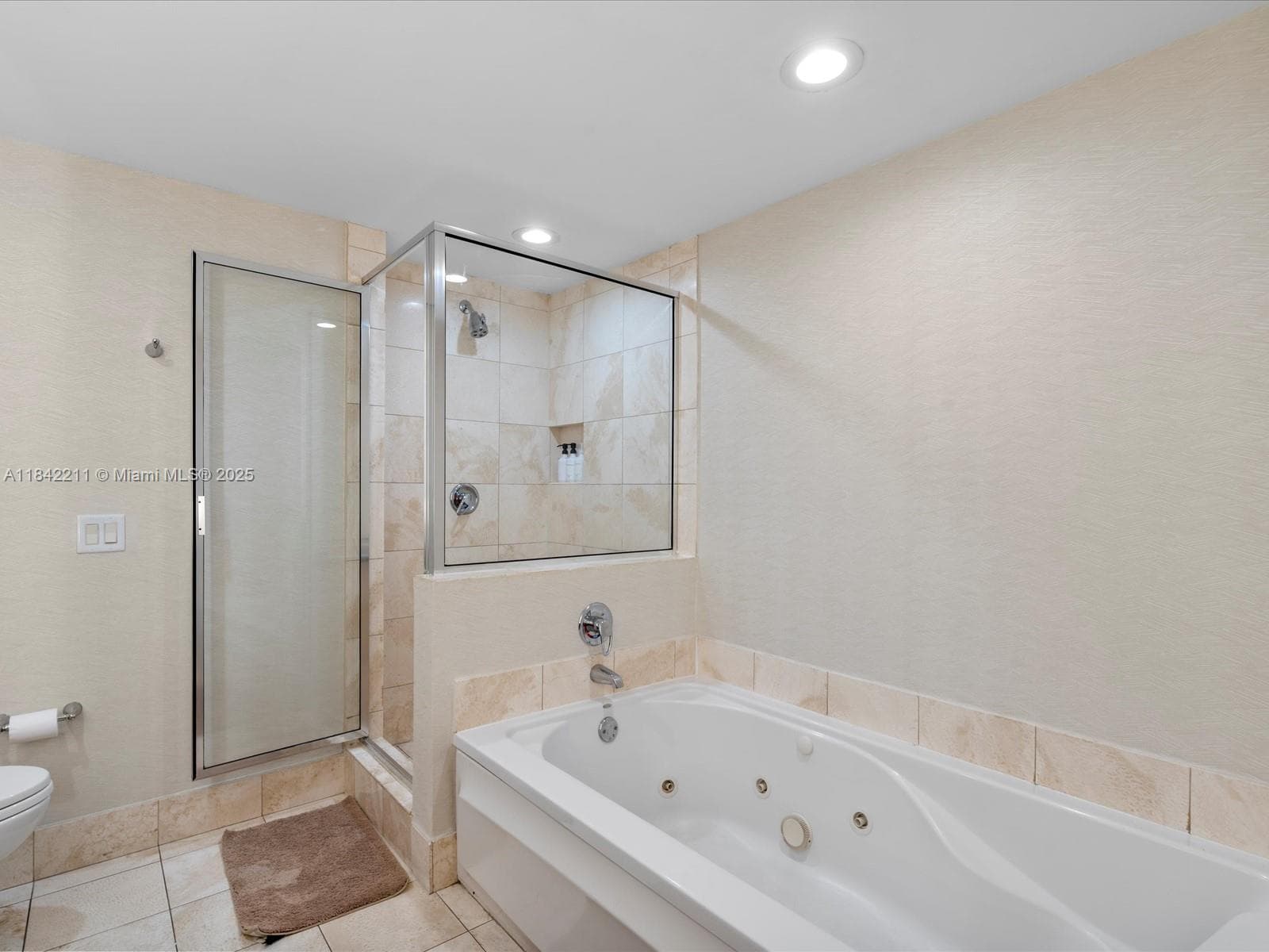 17375 Collins Ave 808 photo 22
