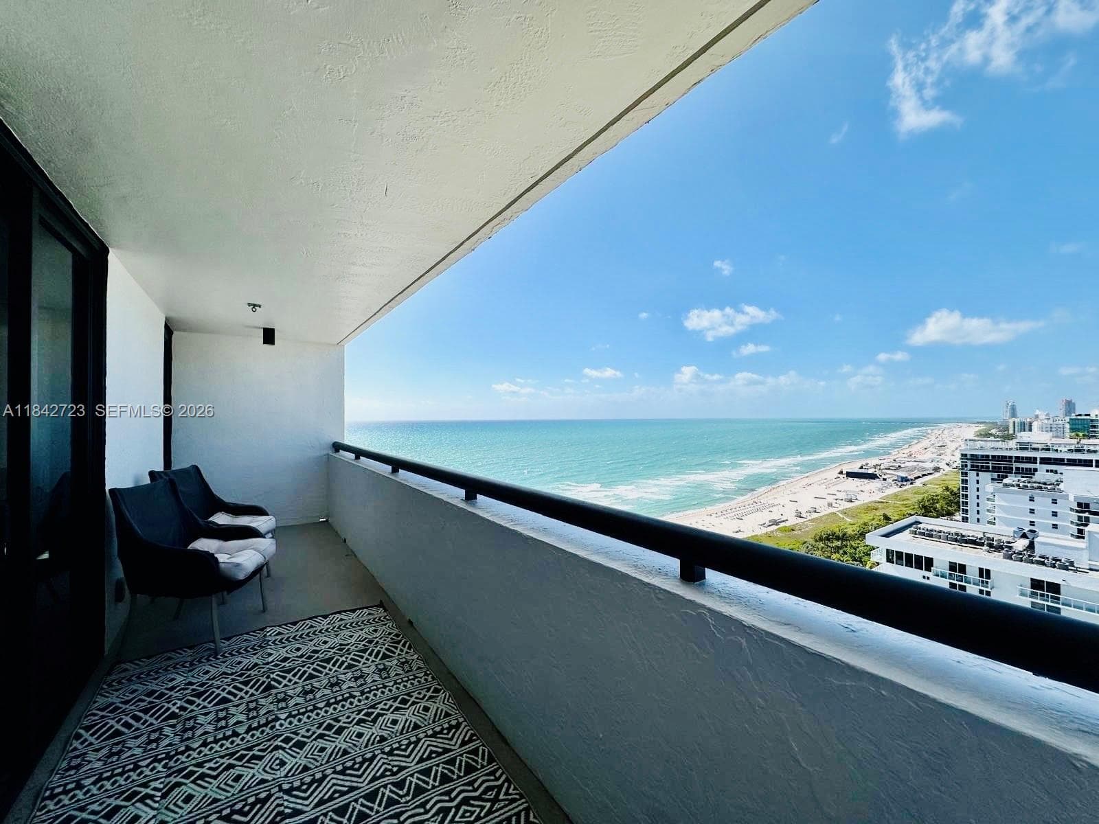 2555 Collins Ave PH214 photo 9