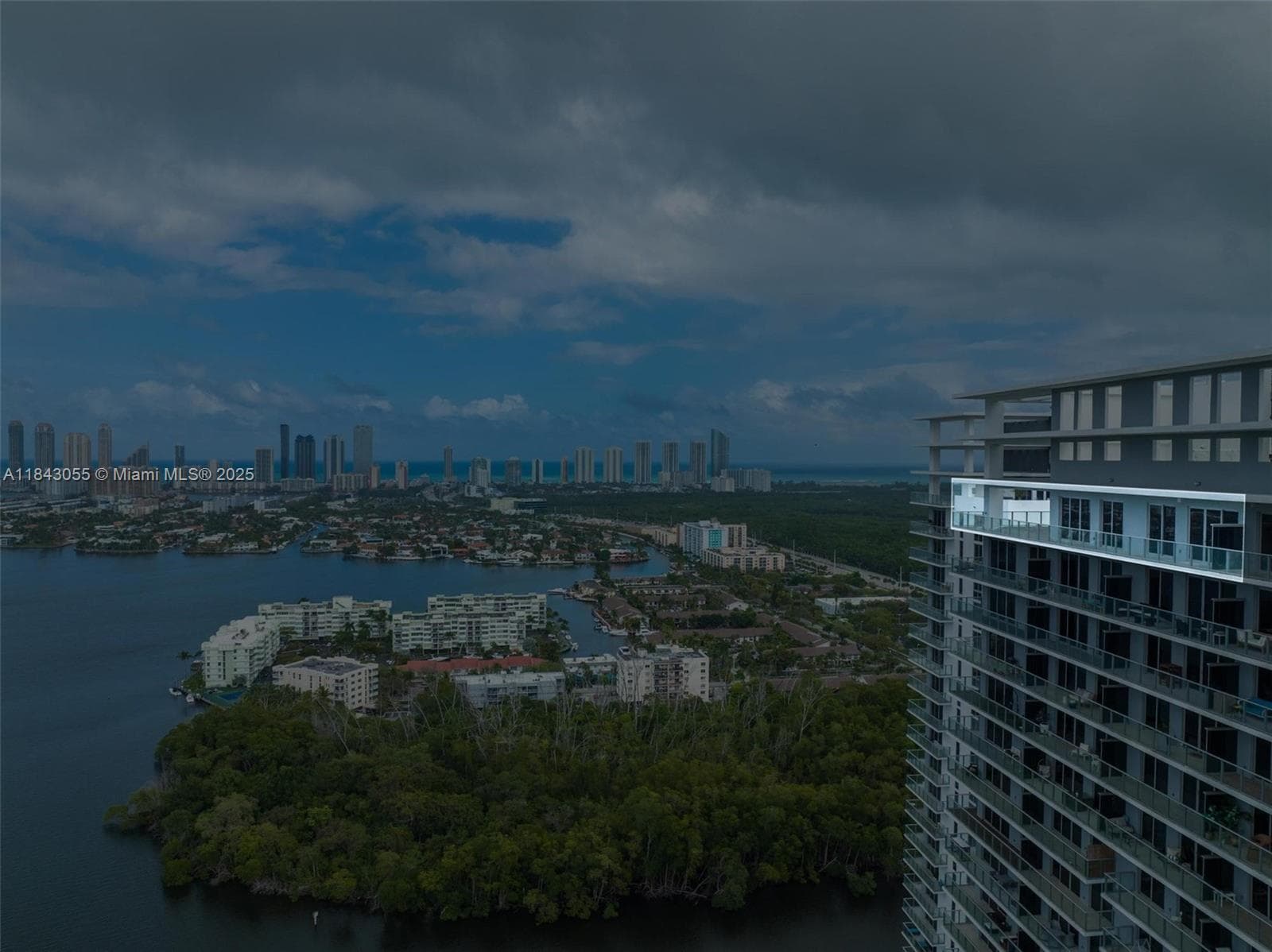 16385 Biscayne Blvd 4 photo 13