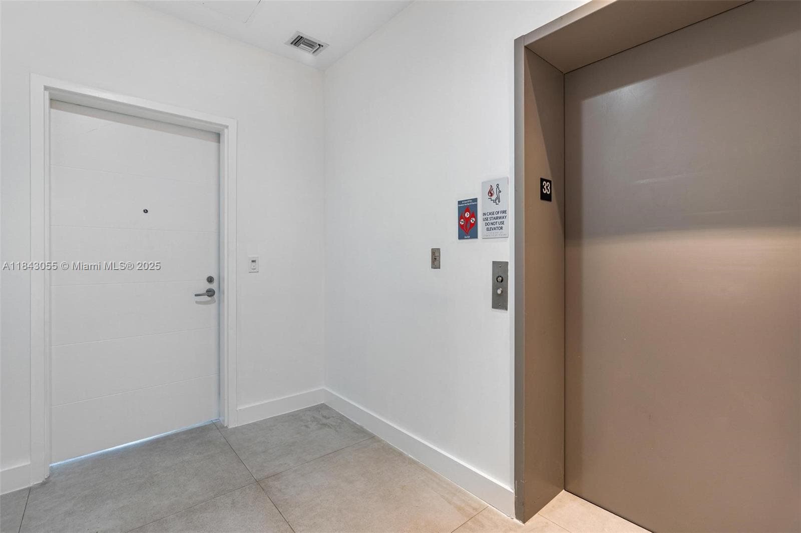 16385 Biscayne Blvd 4 photo 15