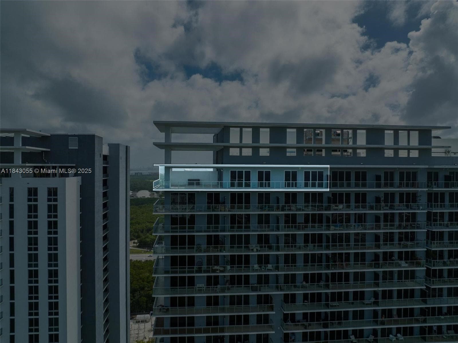 16385 Biscayne Blvd 4 photo 4