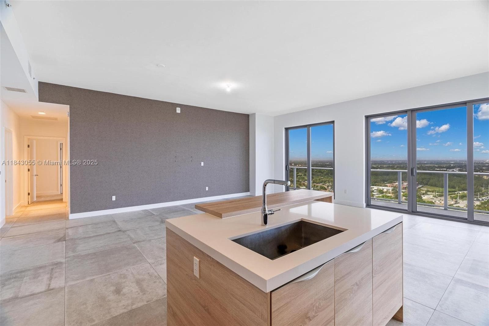 16385 Biscayne Blvd 4 photo 25