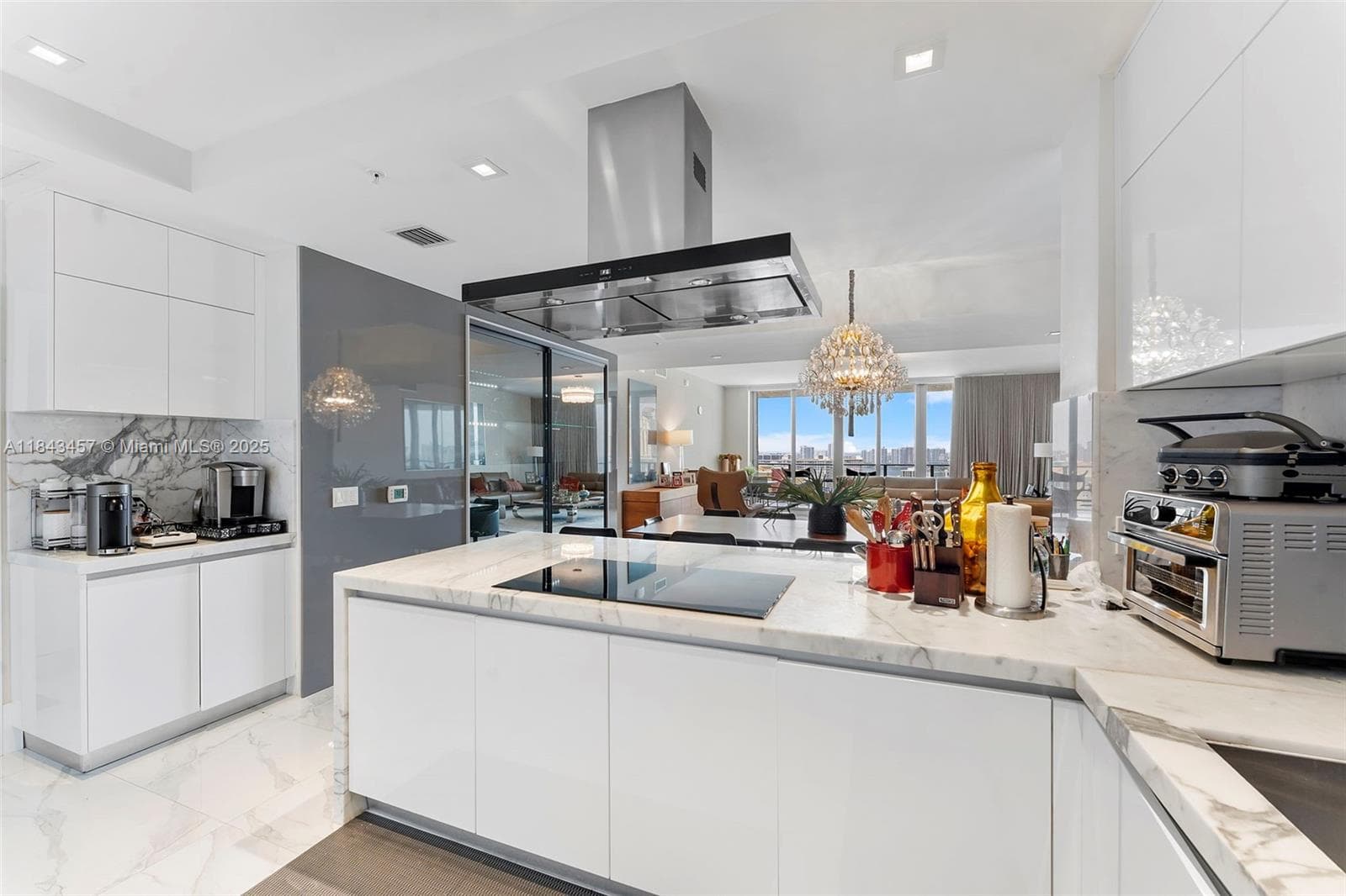 330 Sunny Isles Blvd 5-LPH03 photo 17