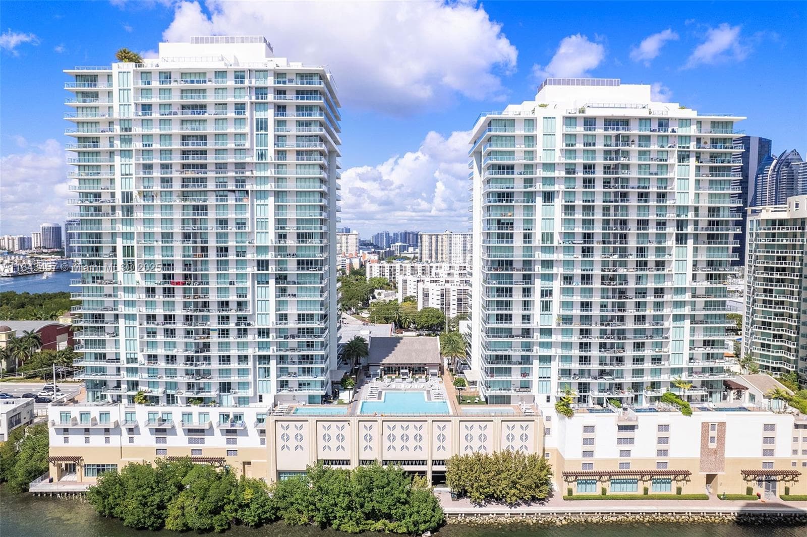 330 Sunny Isles Blvd 1