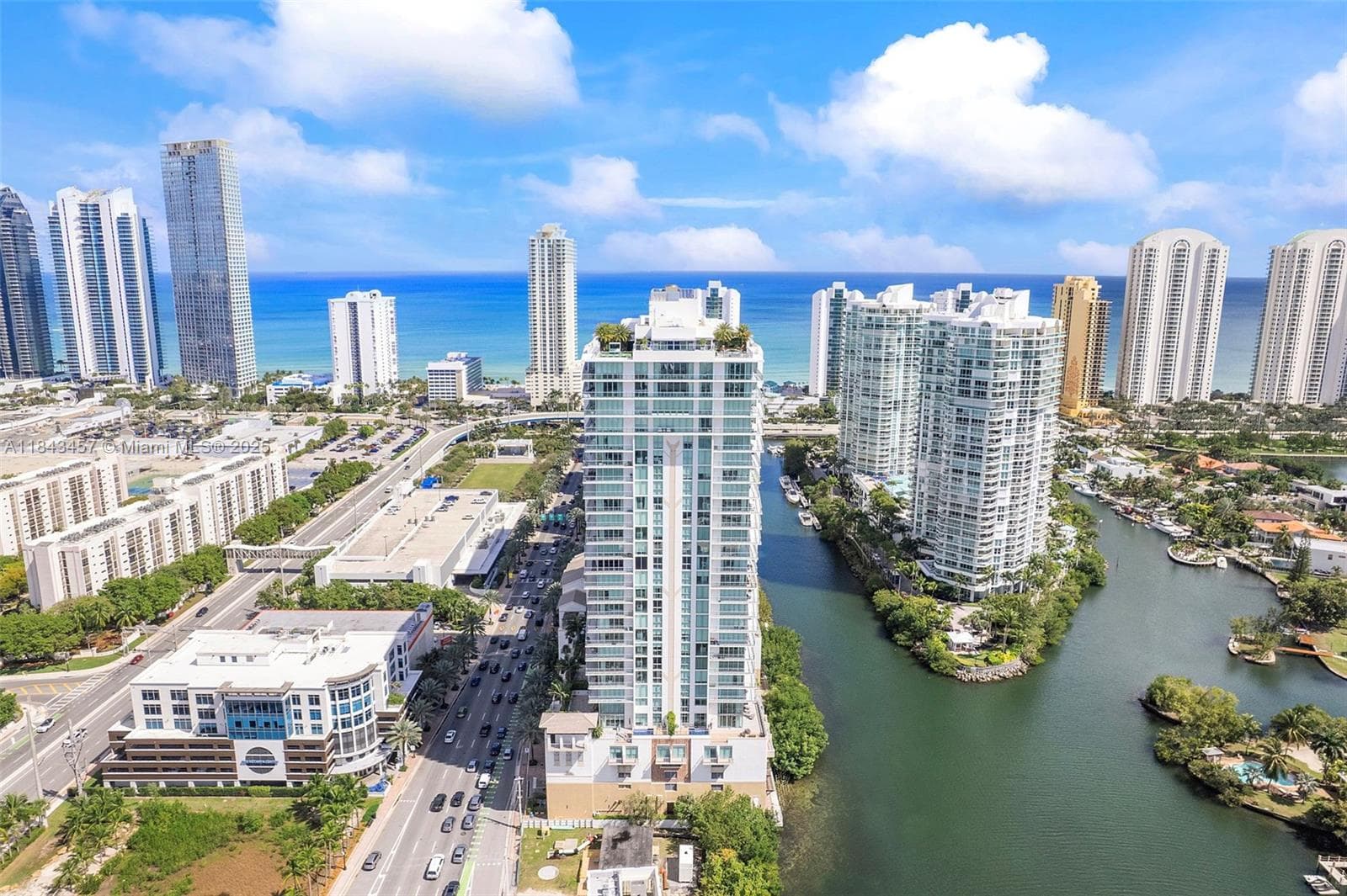 330 Sunny Isles Blvd 5-LPH03 photo 11