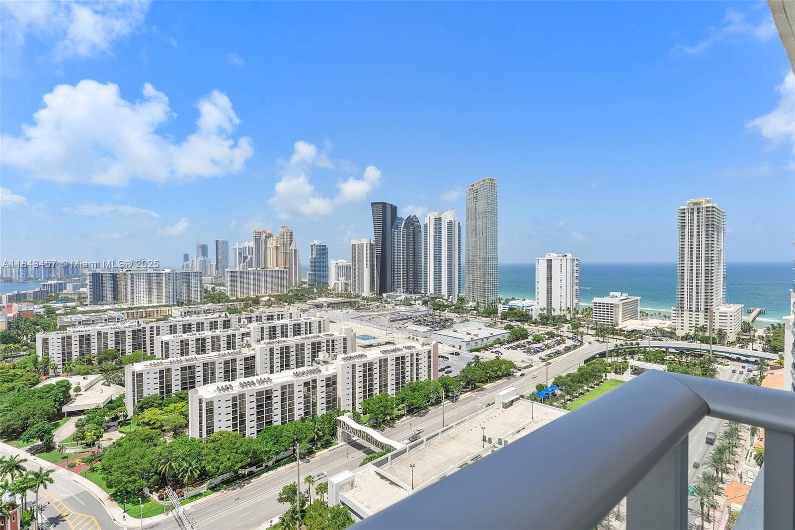 330 Sunny Isles Blvd 5-LPH03 photo 8