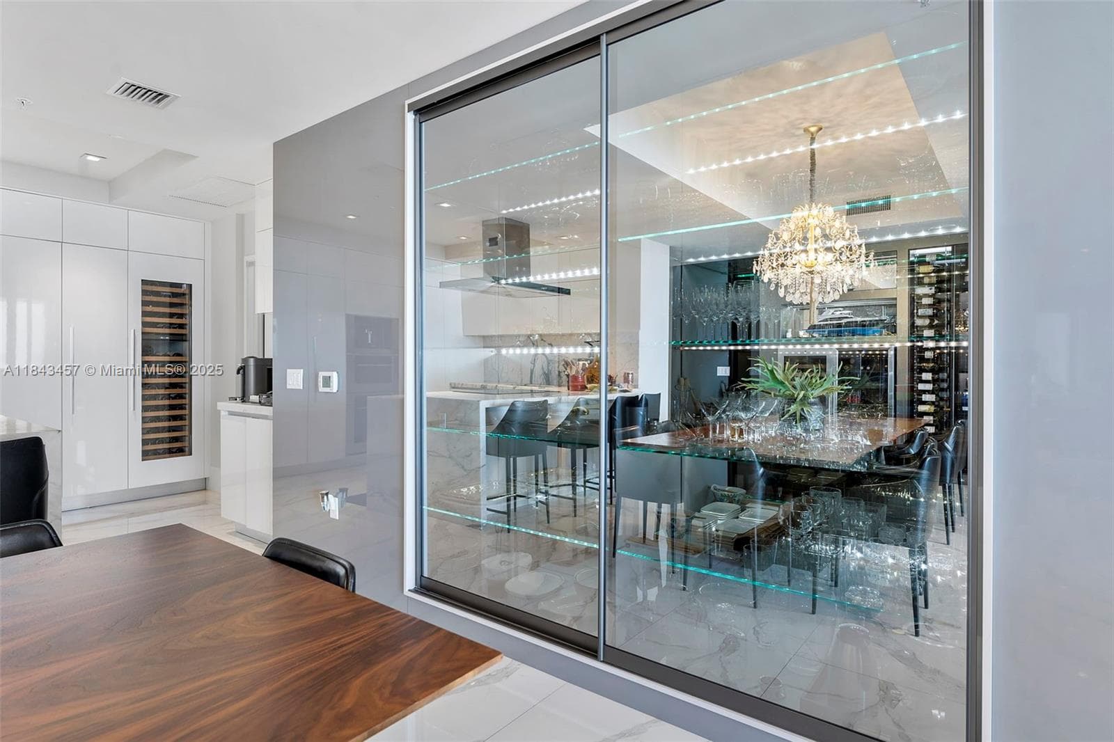 330 Sunny Isles Blvd 5-LPH03 photo 21