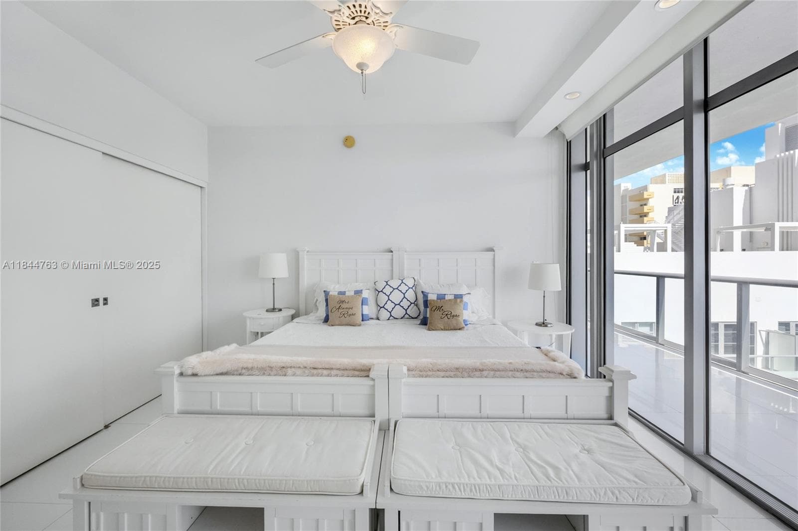 3737 Collins Ave S-801 photo 22