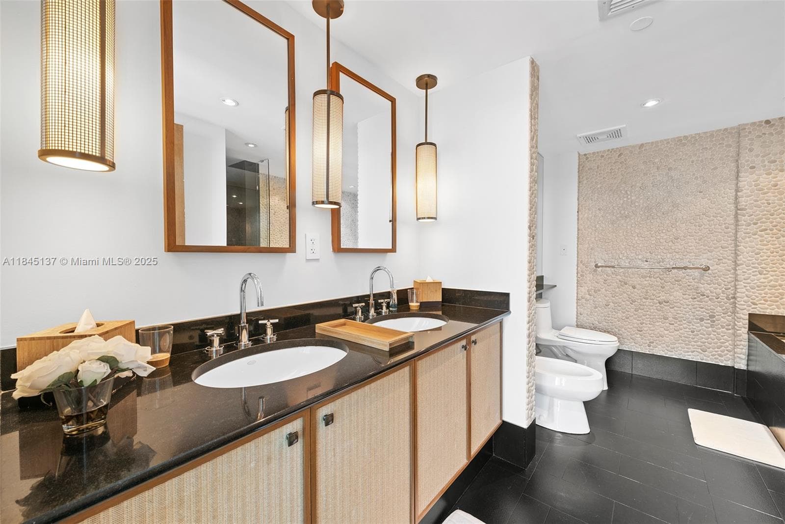 101 20th St 1706 photo 6