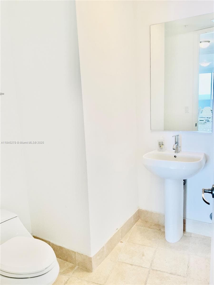 18201 Collins Ave 3302 photo 11