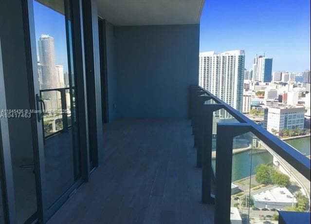 88 SW 7th St 2603 photo 7