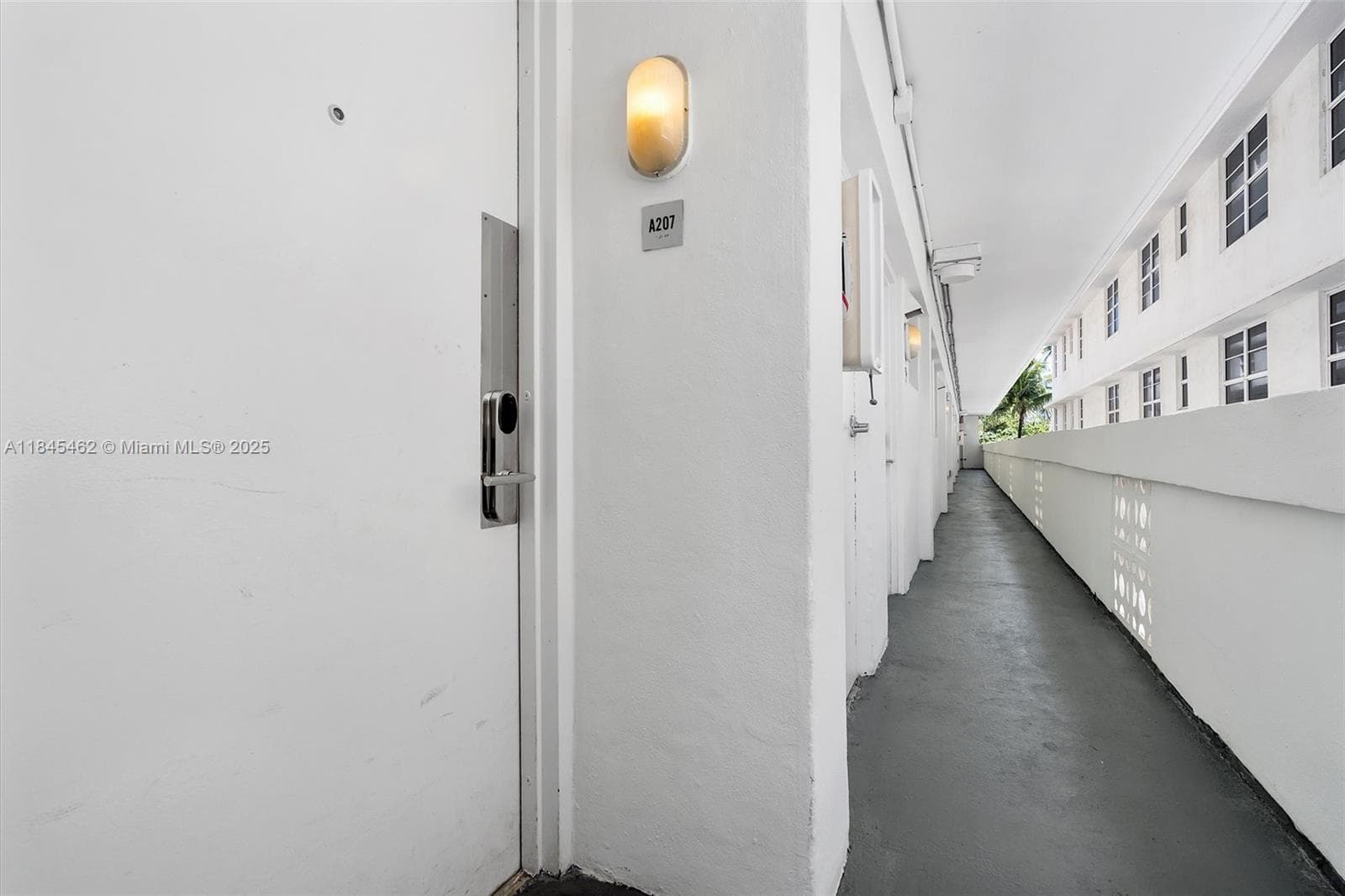 1024 Ocean Dr A207 photo 19