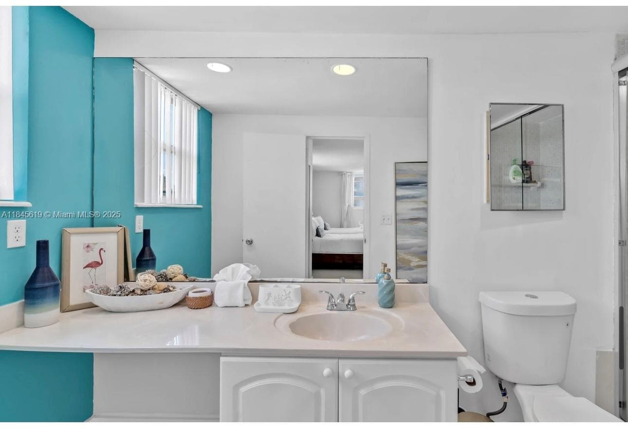 4001 Ocean Dr 7B photo 18