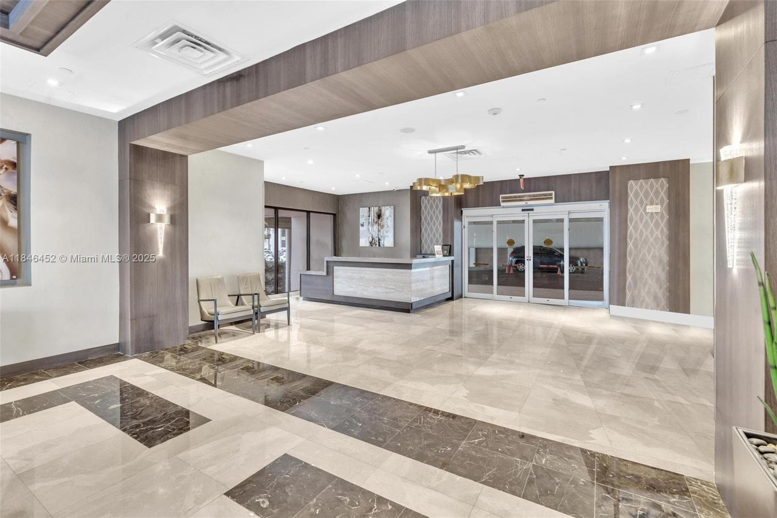 20515 E Country Club Dr 1449 photo 9