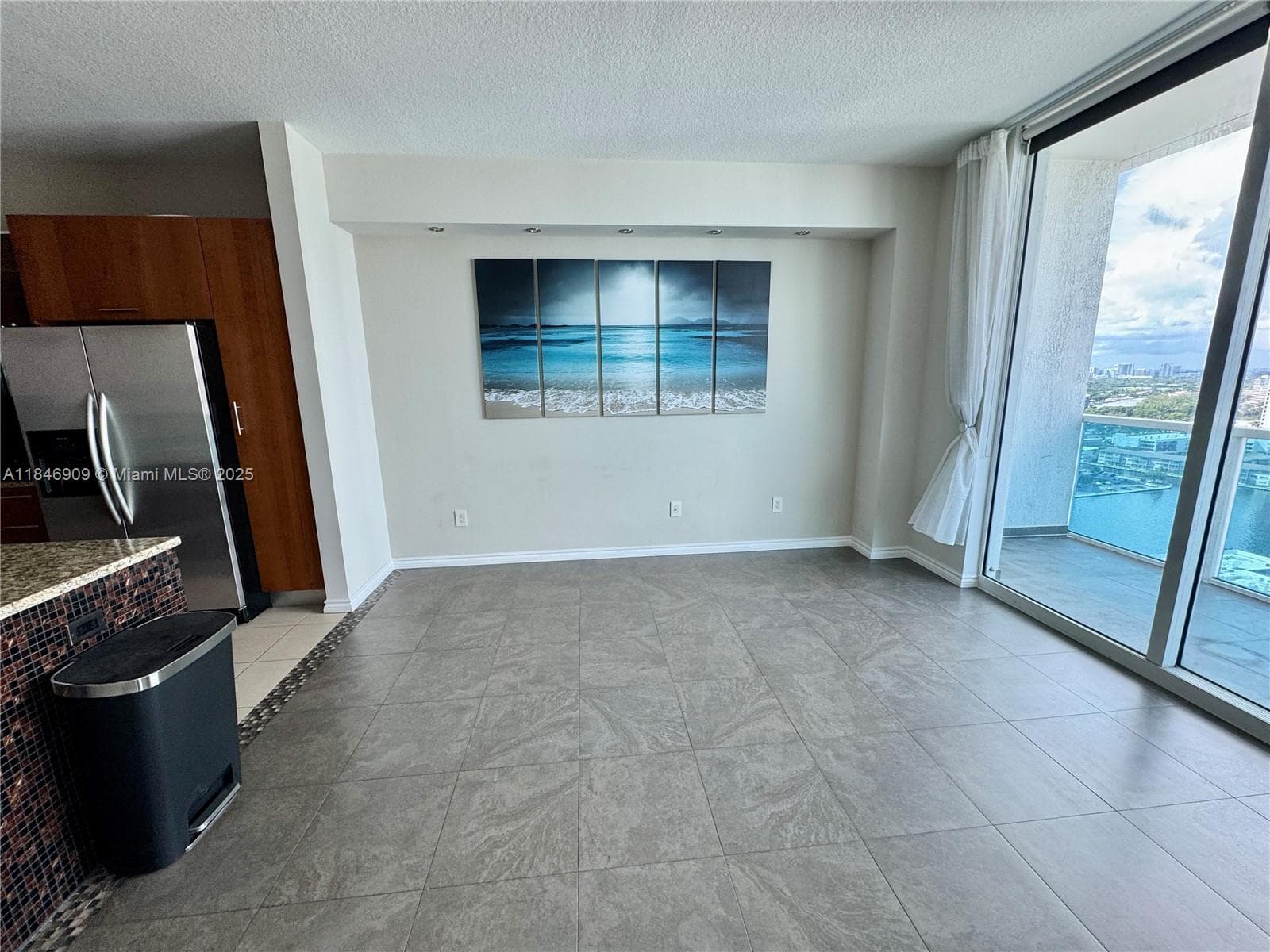 1945 S Ocean Dr 2311 photo 14