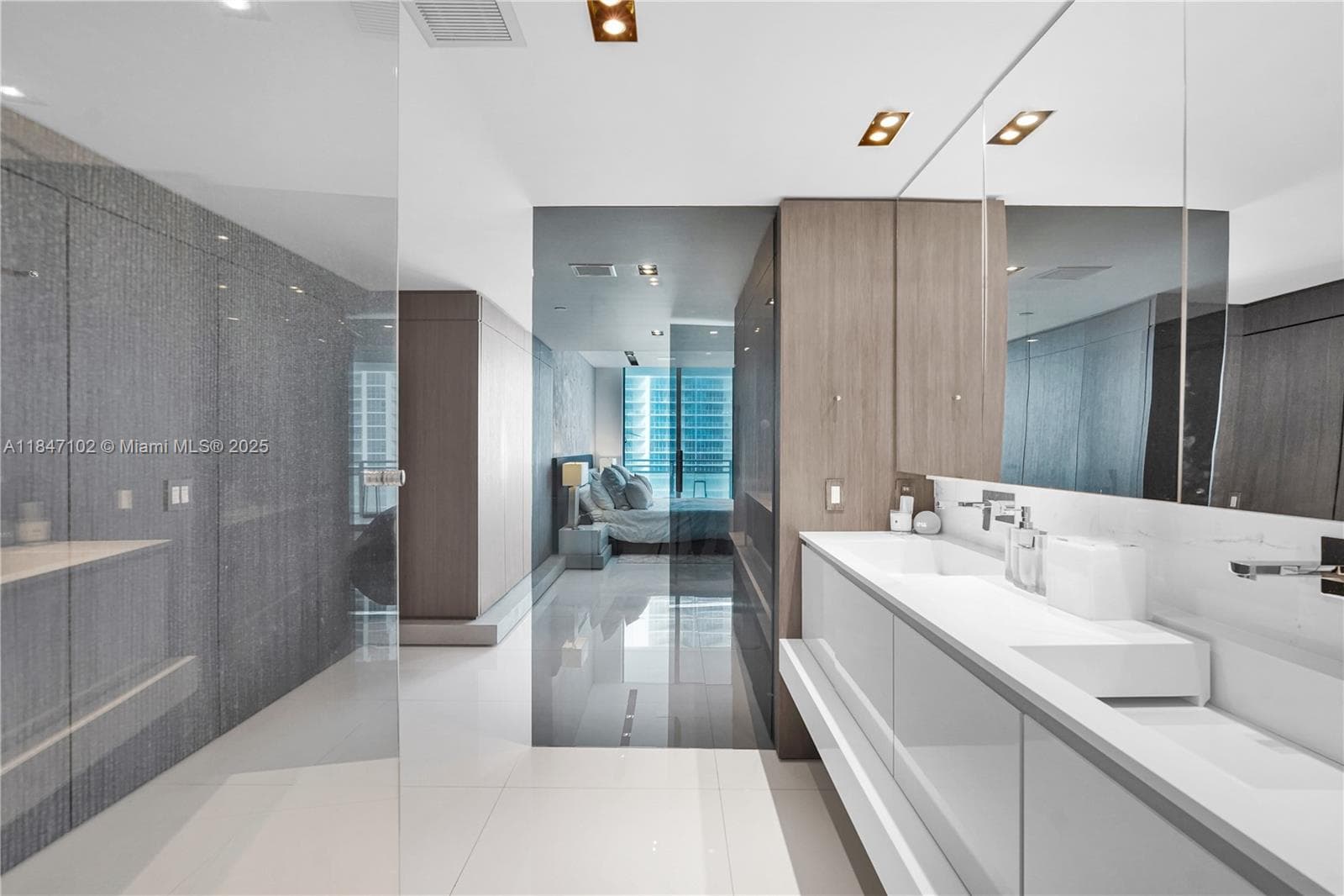 3535 S Ocean Drive 2104 photo 15