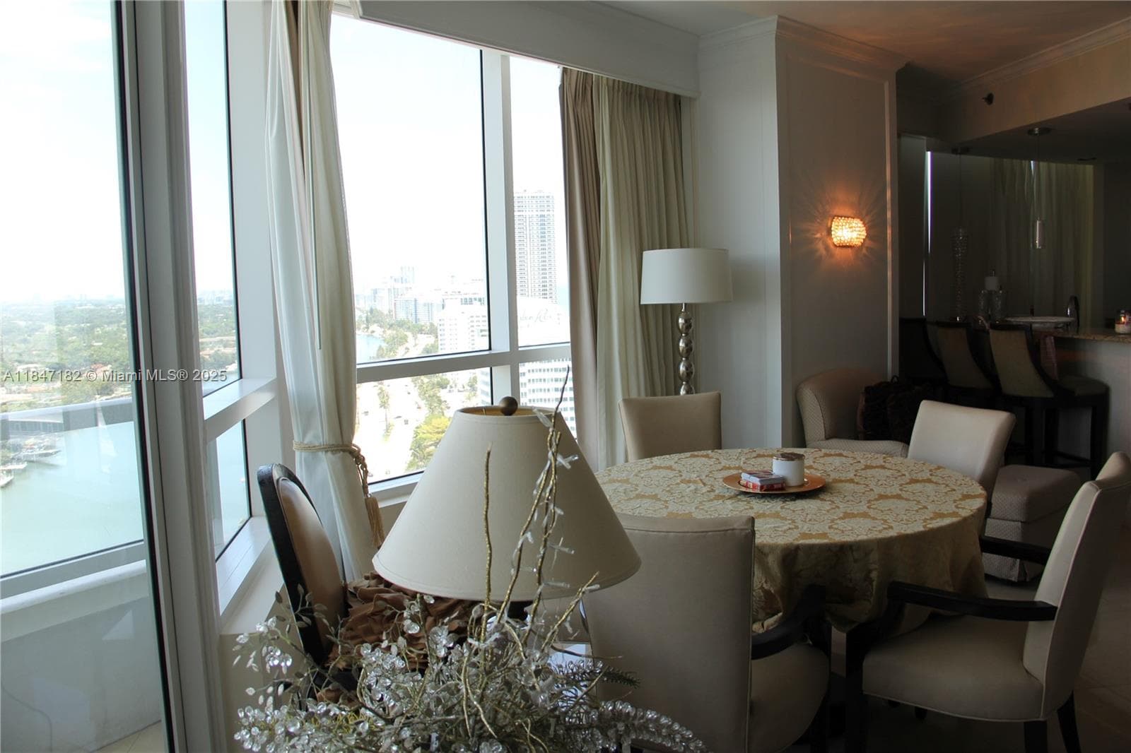 4401 Collins Ave 2315/2317 photo 7