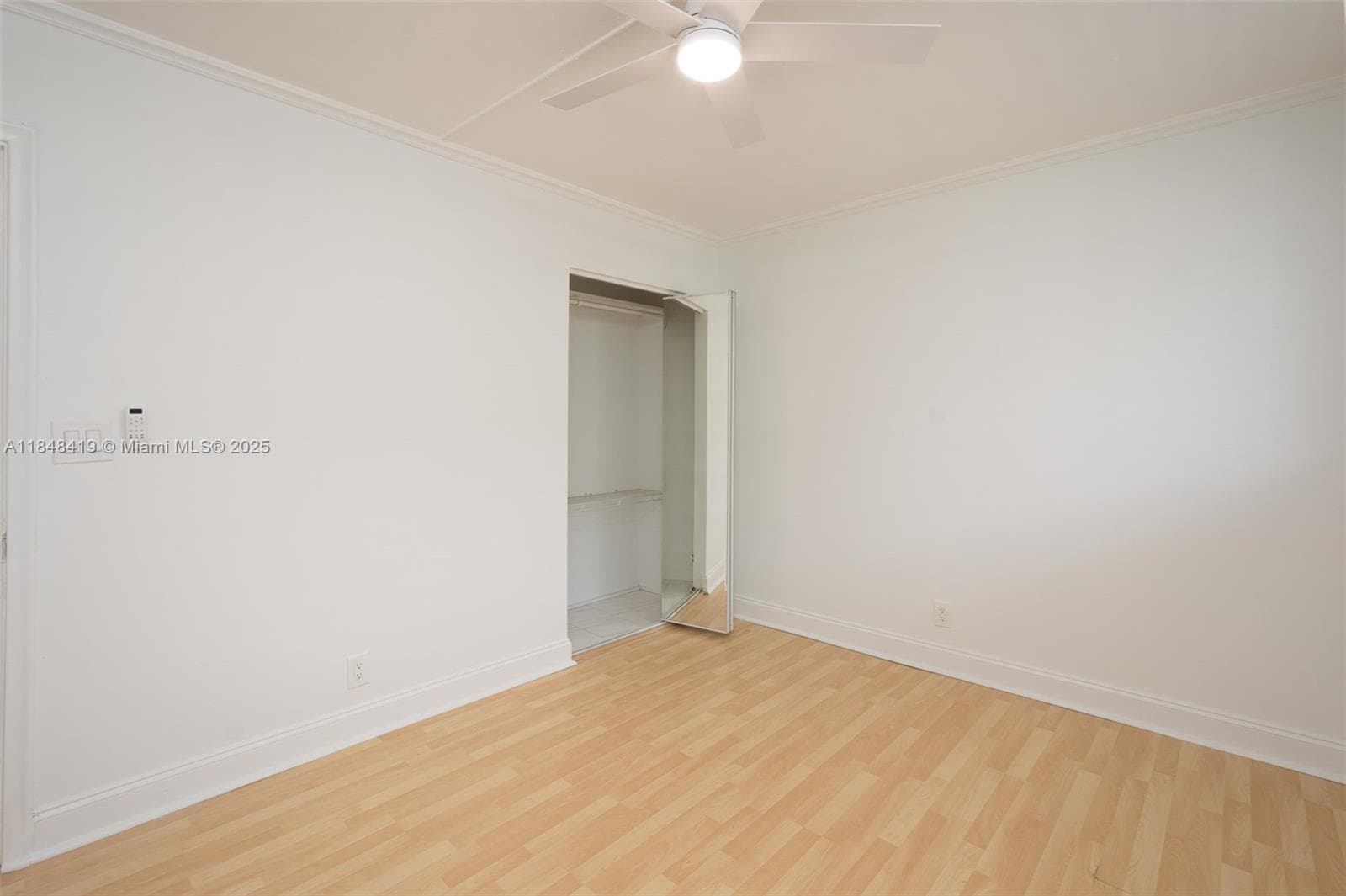 3703 NE 166th St 408 photo 12