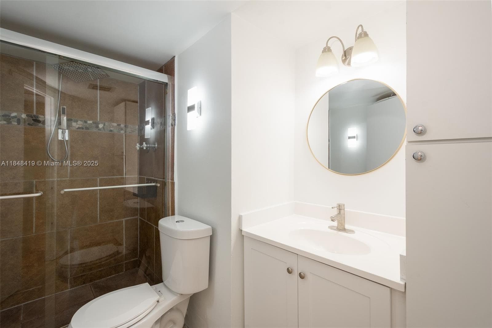 3703 NE 166th St 408 photo 10