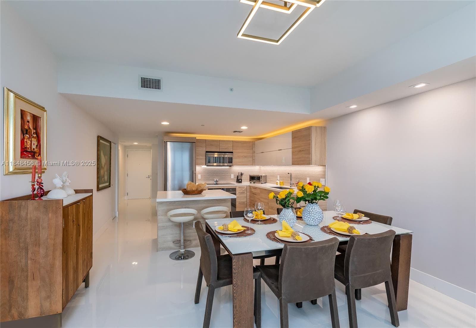 16385 Biscayne Blvd 1503 +2Parking photo 11