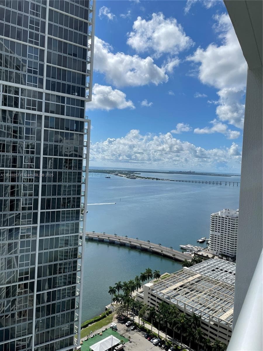 485 Brickell Ave 3711 photo 17