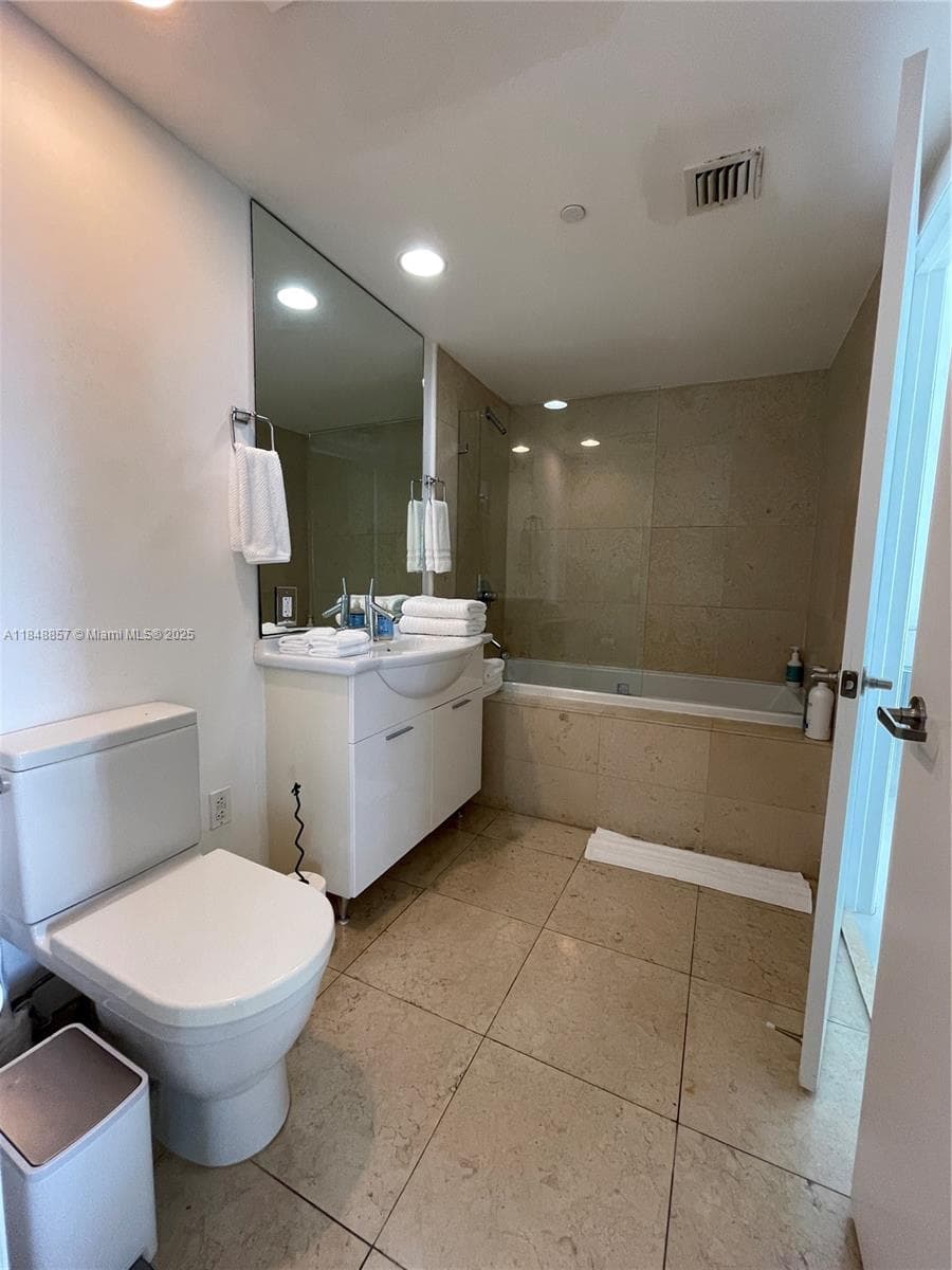 485 Brickell Ave 3711 photo 14