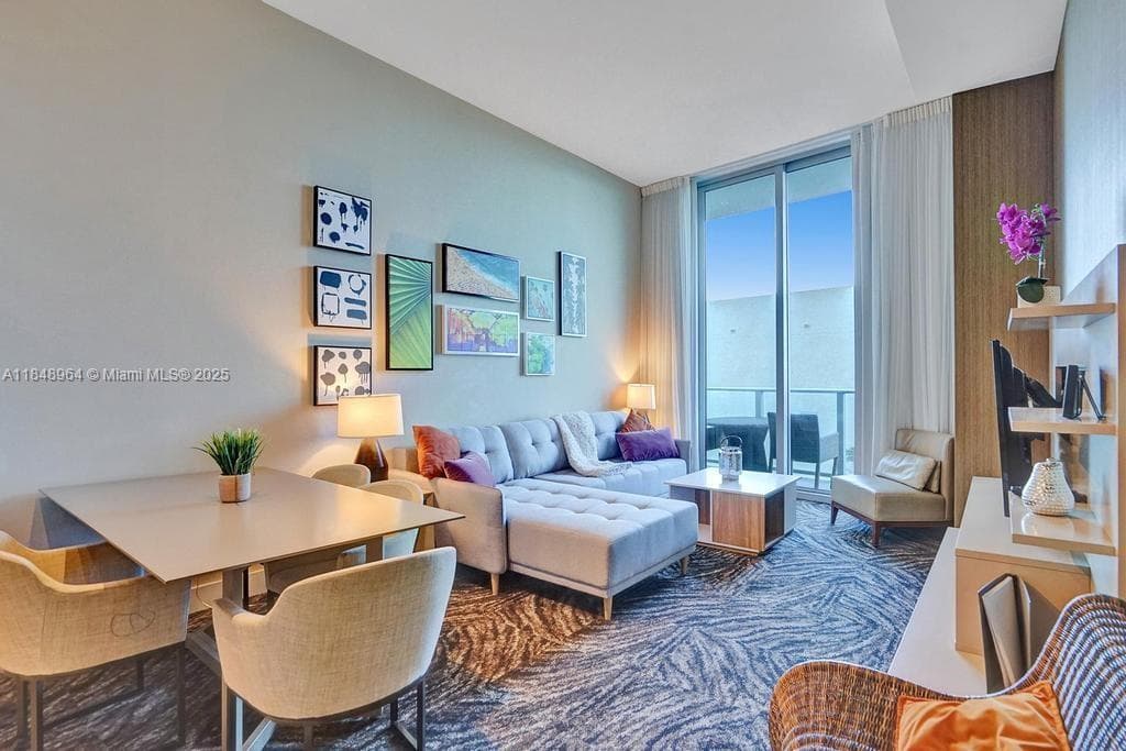 4111 Ocean Drive 1