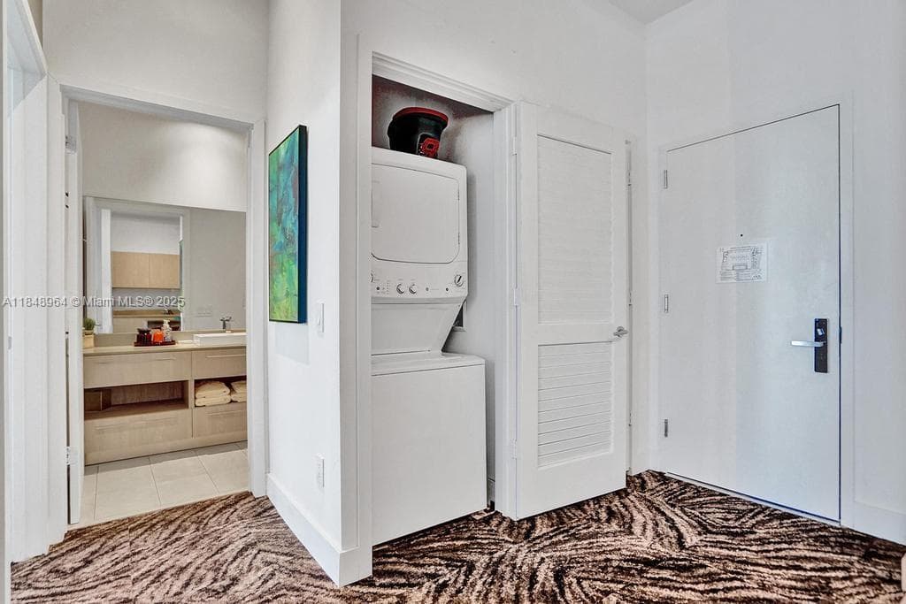 4111 Ocean Drive 304 photo 25