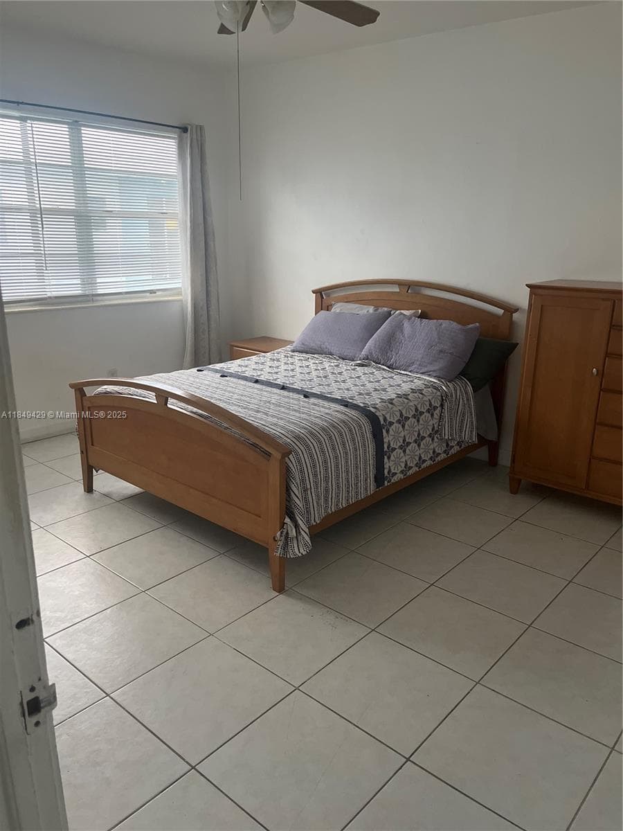 250 S Shore Dr 5 photo 12