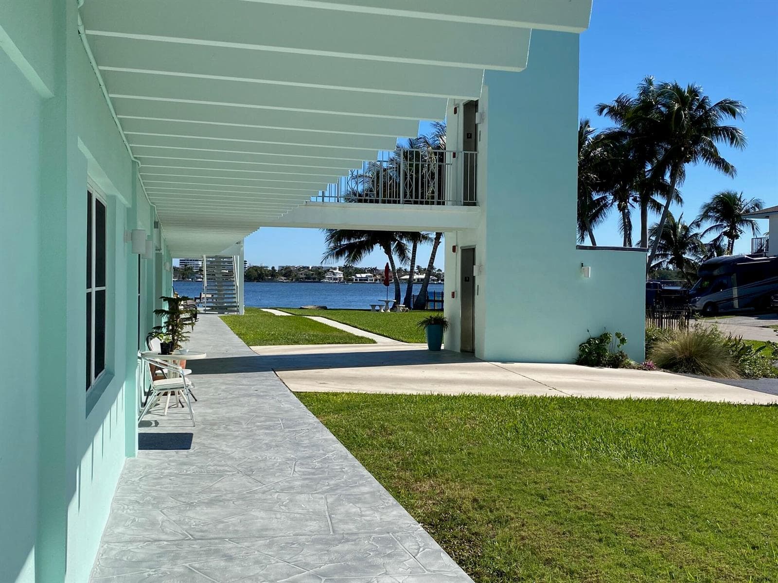219 Lakeview 102 Avenue #102 4