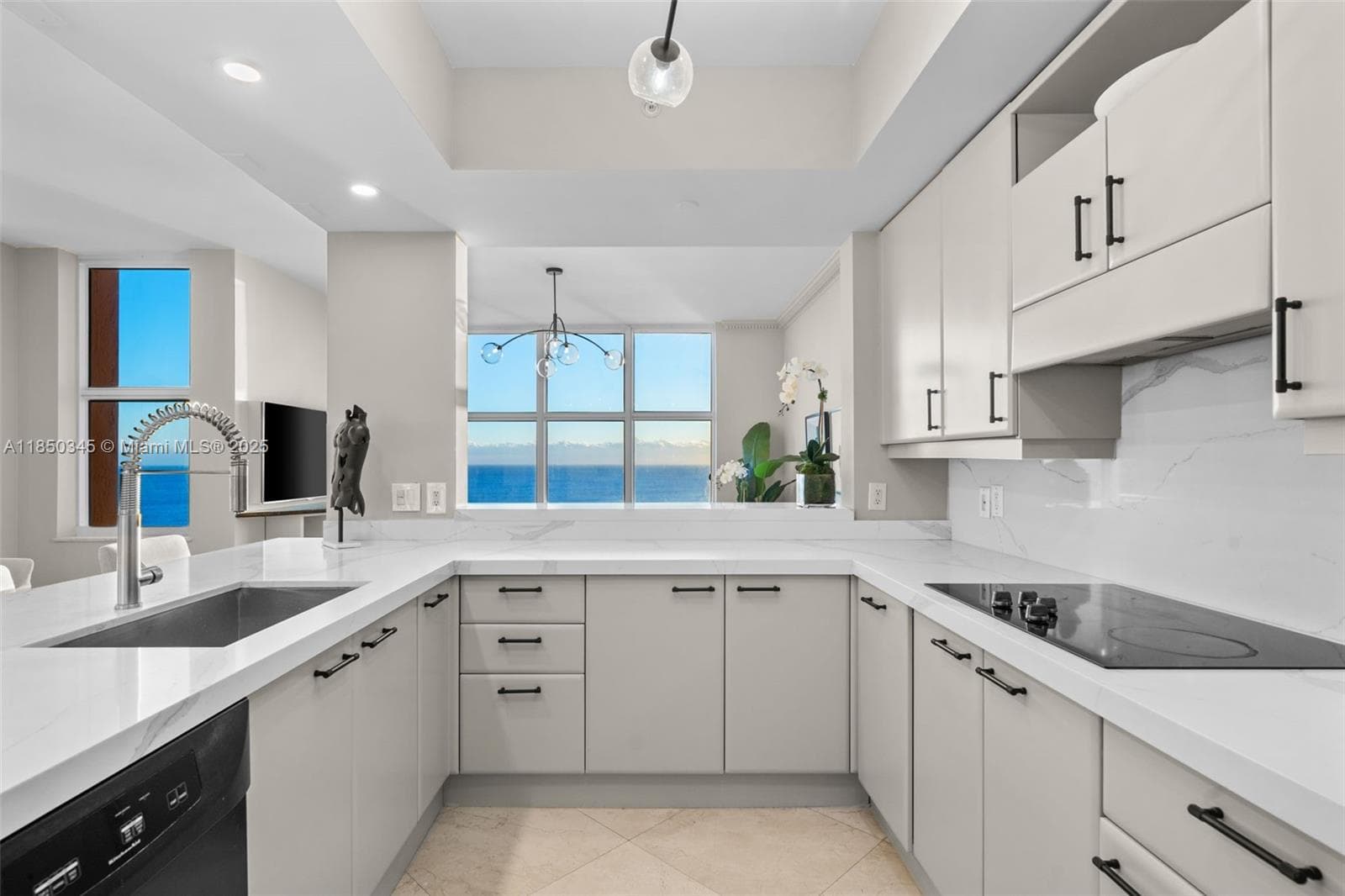 2100 Ocean Blvd 18D photo 7