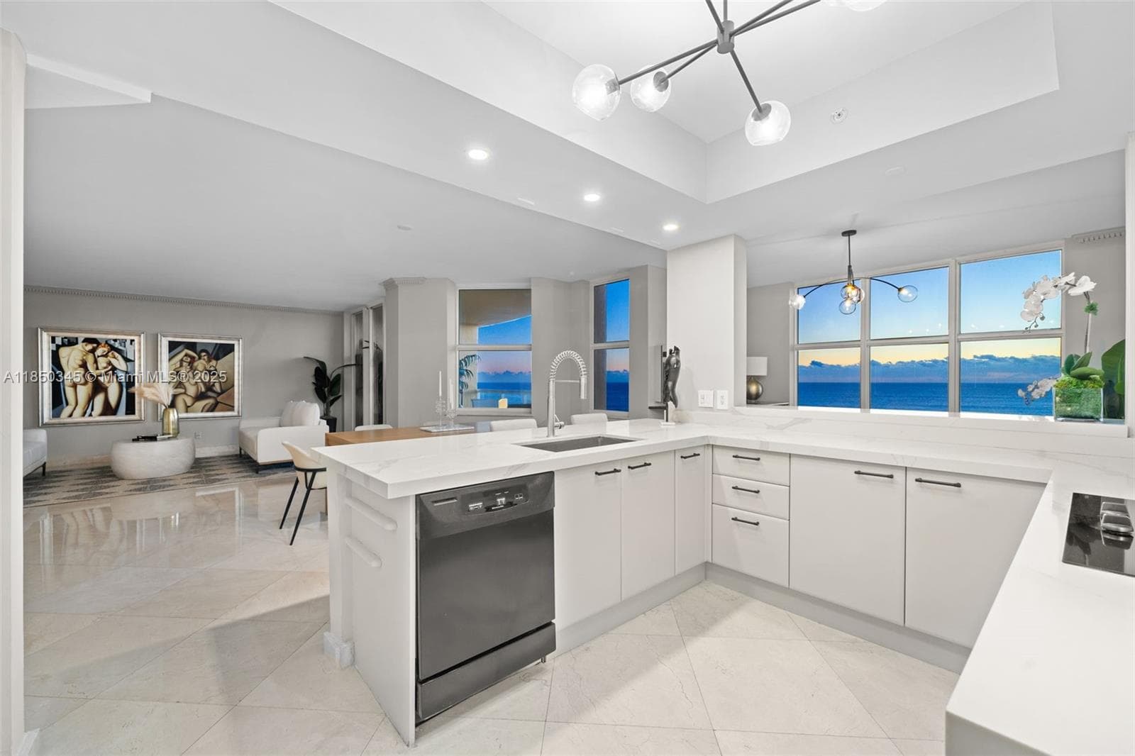 2100 Ocean Blvd 4