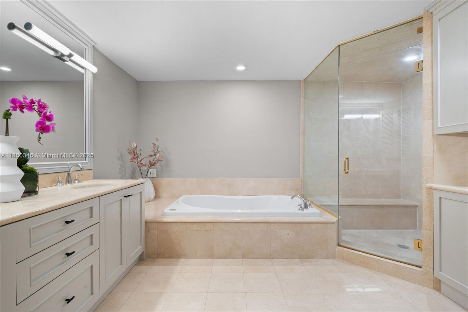 2100 Ocean Blvd 18D photo 25