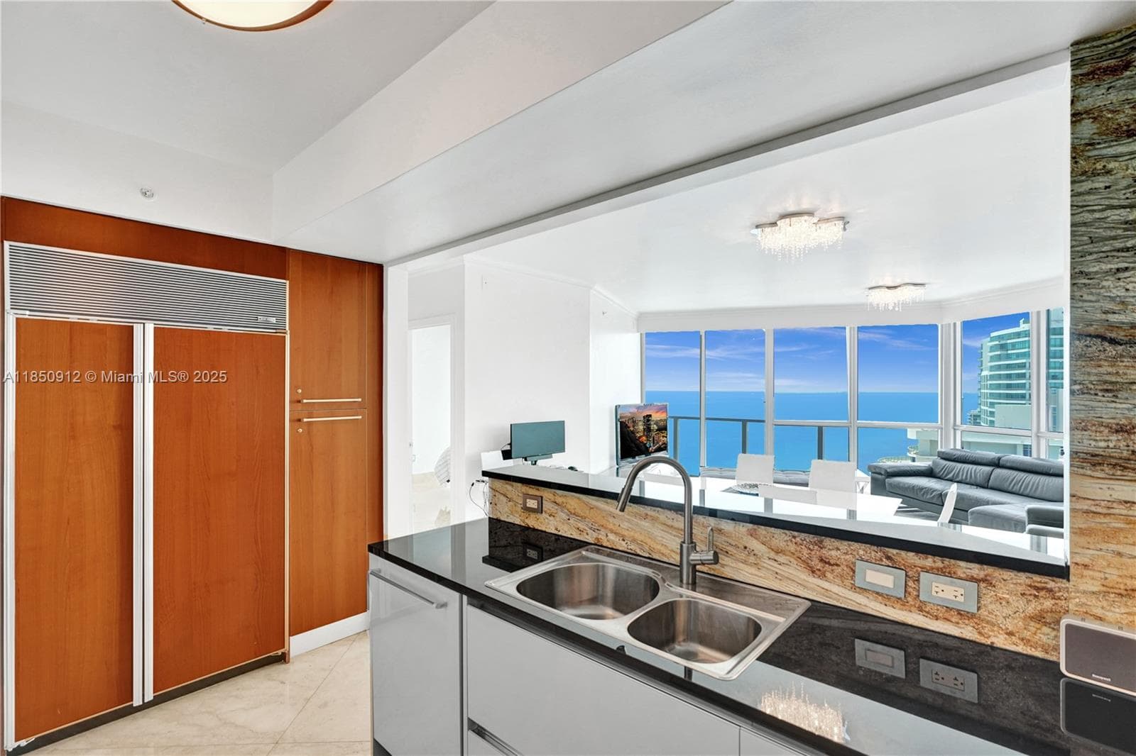 3101 Ocean Dr 3506 photo 13