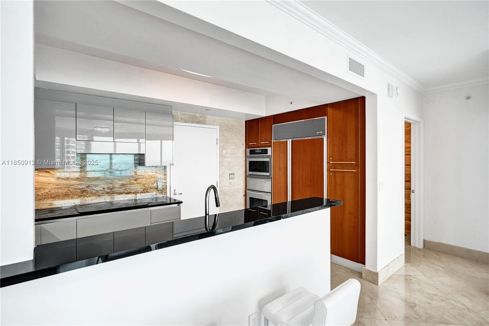 3101 Ocean Dr 3506 photo 14