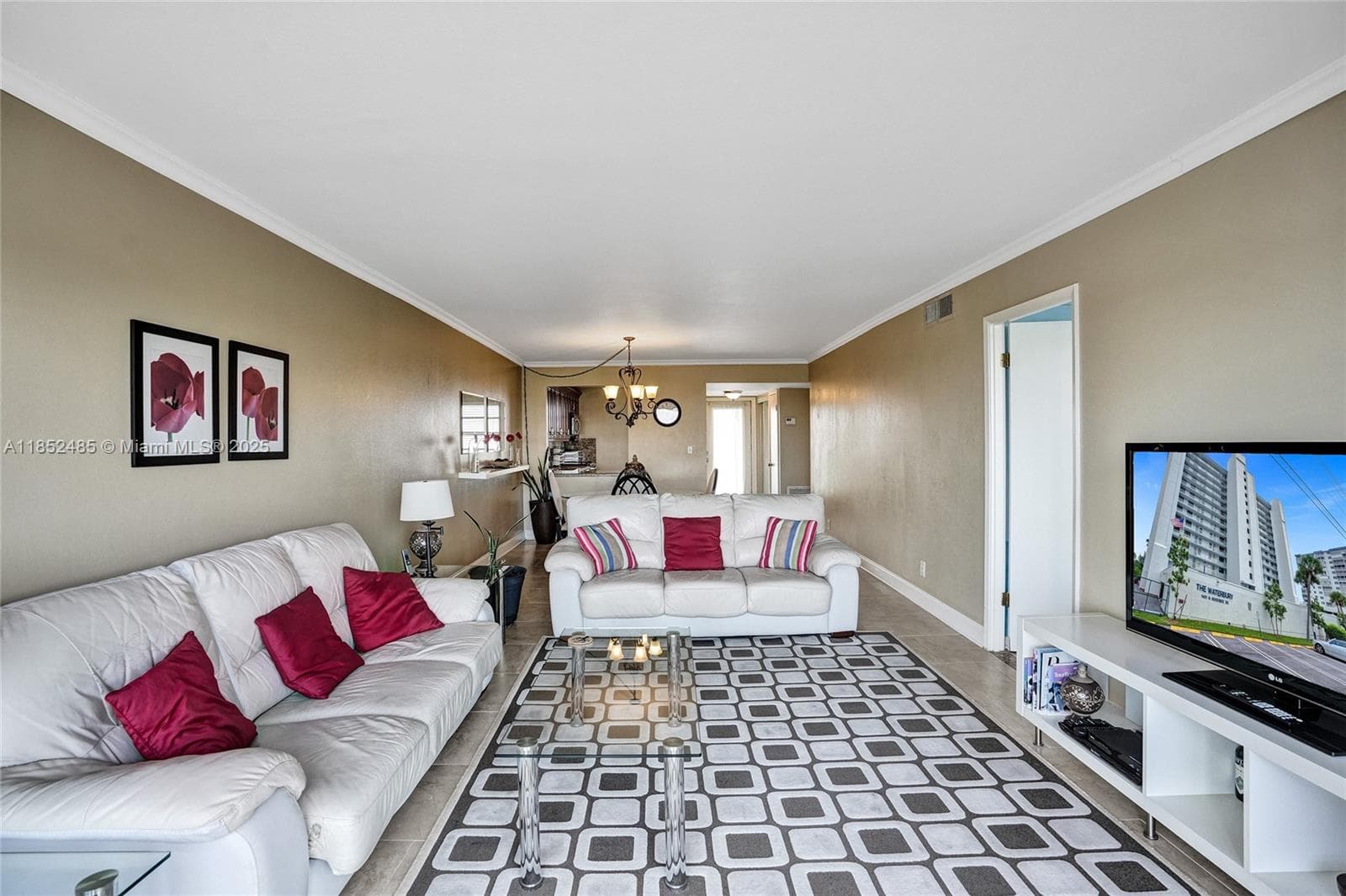 1401 N Riverside Dr 1005 photo 23