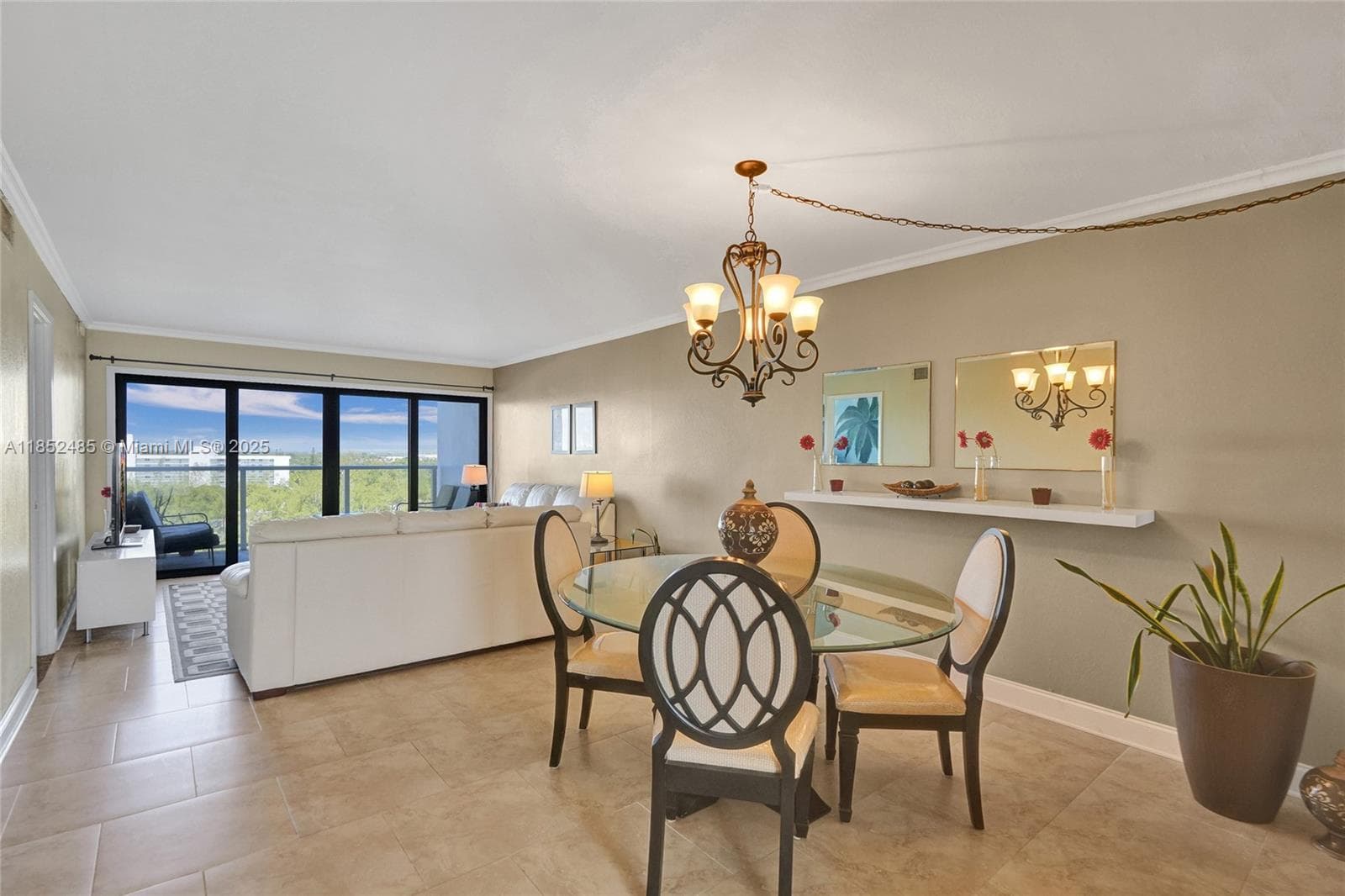 1401 N Riverside Dr 1005 photo 5