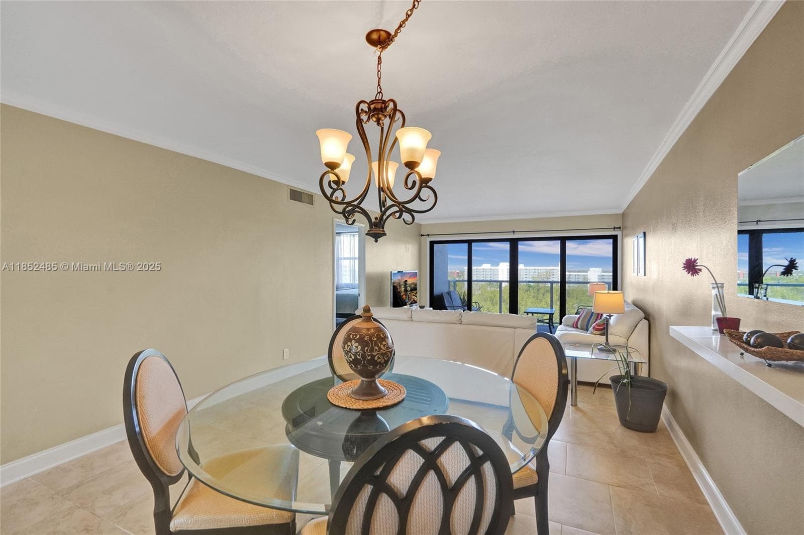 1401 N Riverside Dr 1005 photo 10