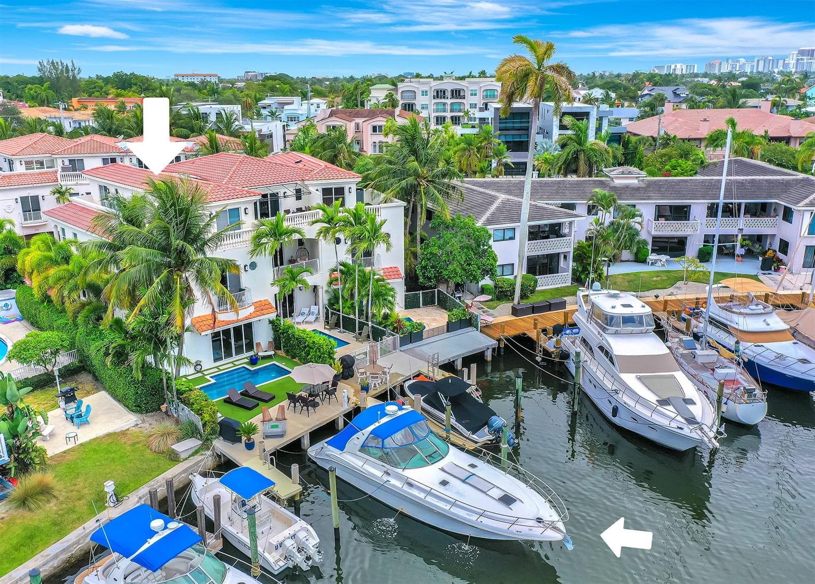 1368 Bayview Drive 2