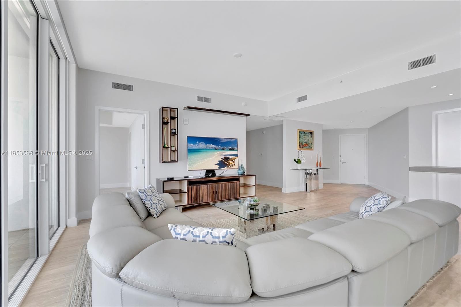 525 N Fort Lauderdale Beach Blvd 802 photo 7