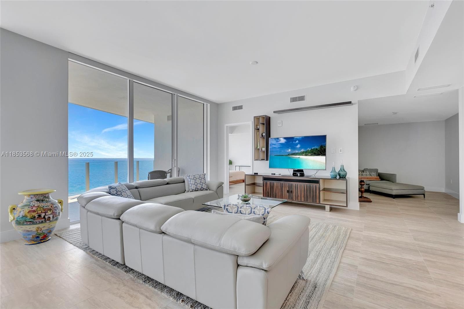 525 N Fort Lauderdale Beach Blvd 802 photo 5