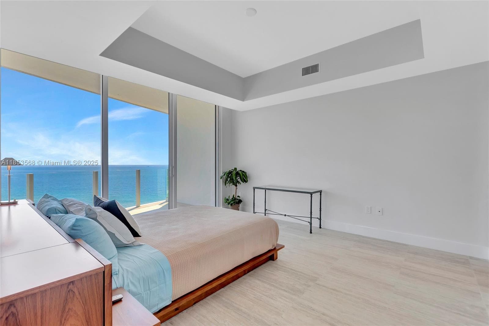 525 N Fort Lauderdale Beach Blvd 802 photo 18