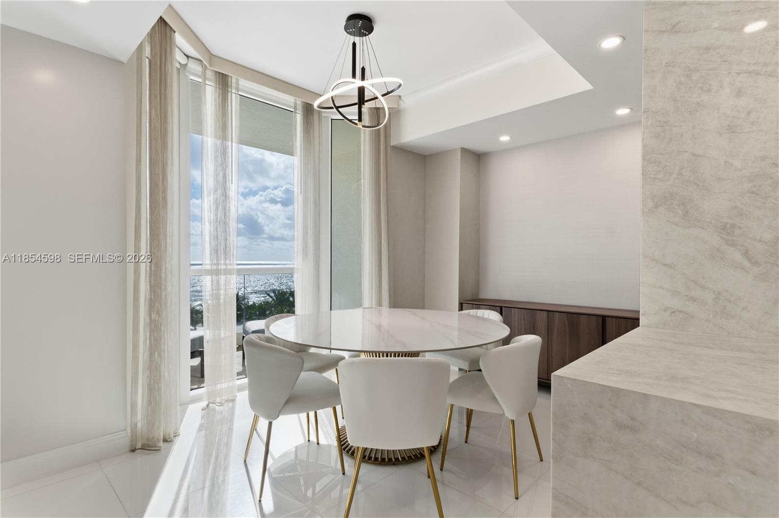 17875 Collins Ave 705 photo 8