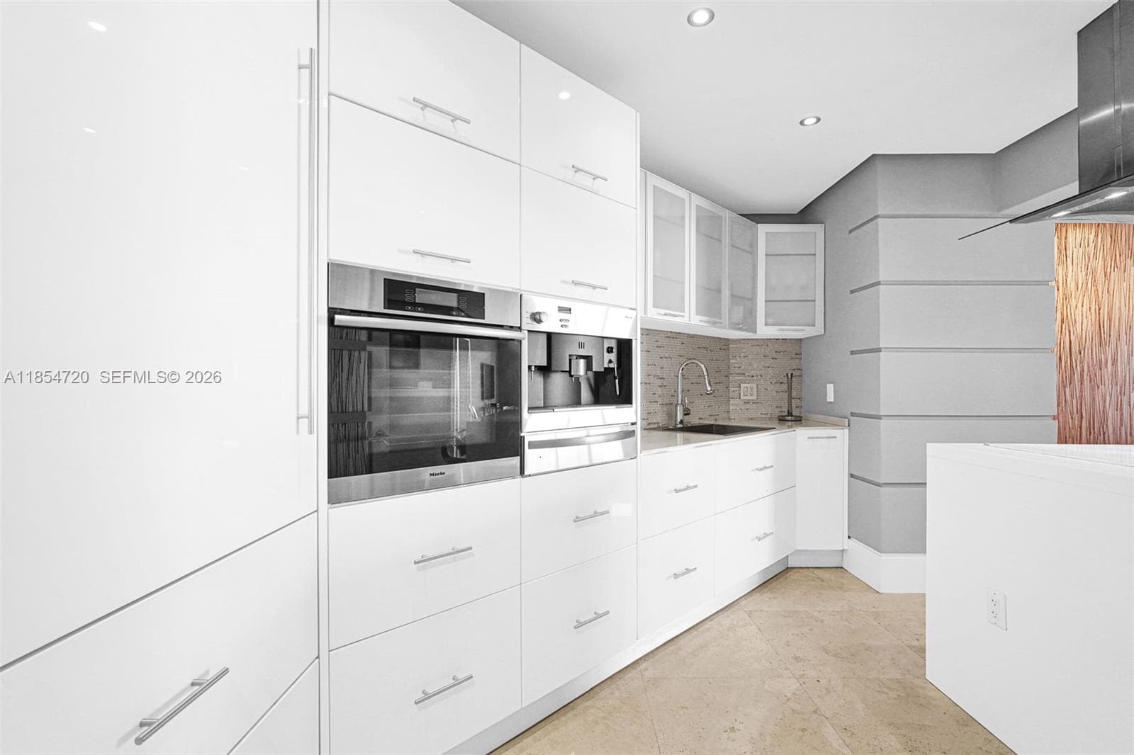 16699 Collins Ave 1103 photo 19