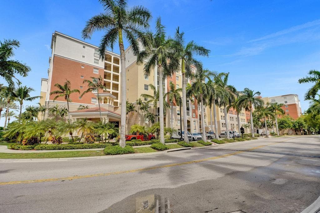 17100 N Bay Rd 1511 photo 24