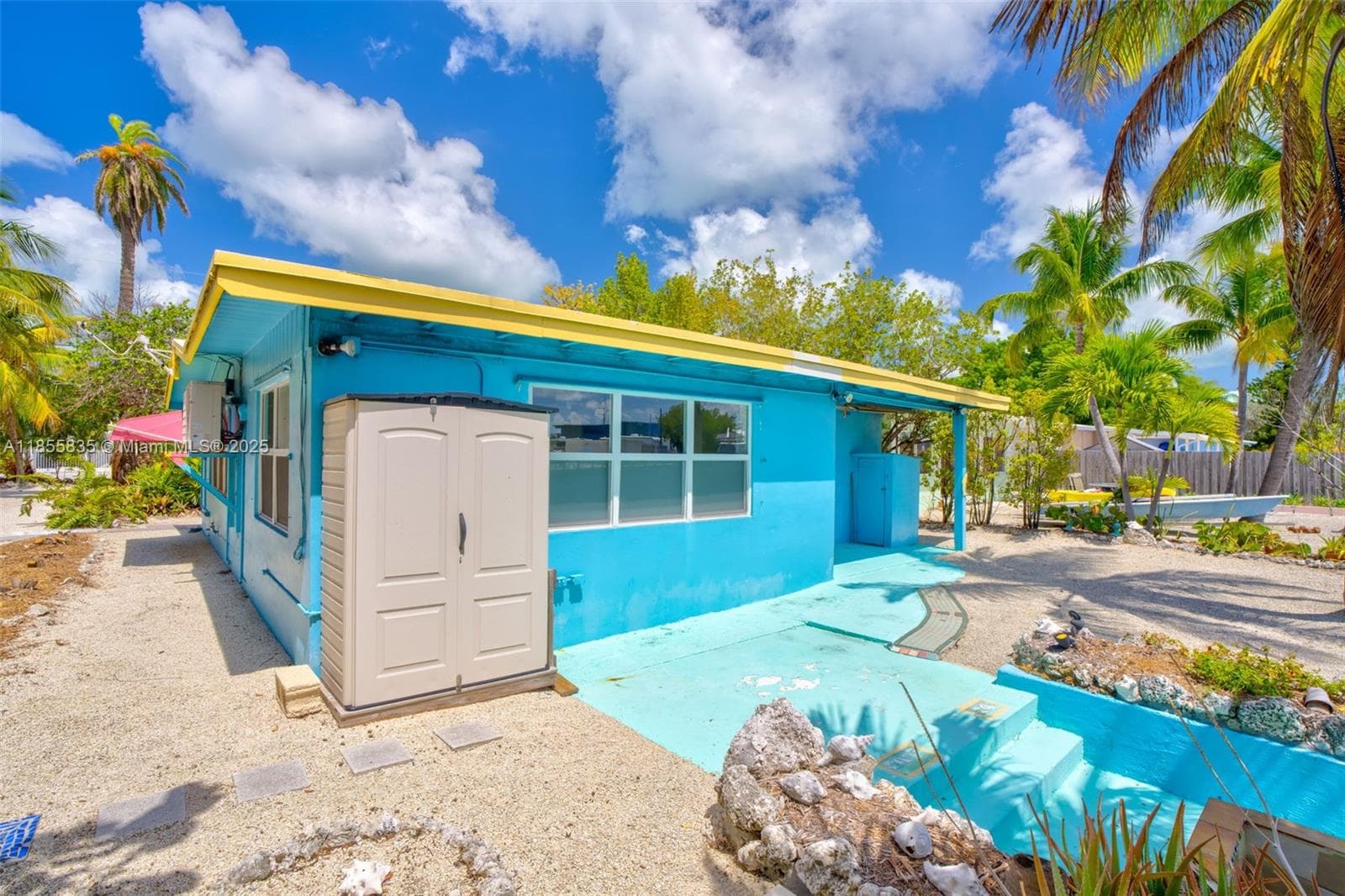 140 Gardenia St photo 24