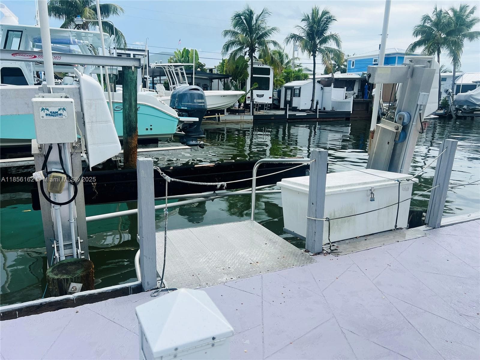 325 Calusa St Lot 301 4