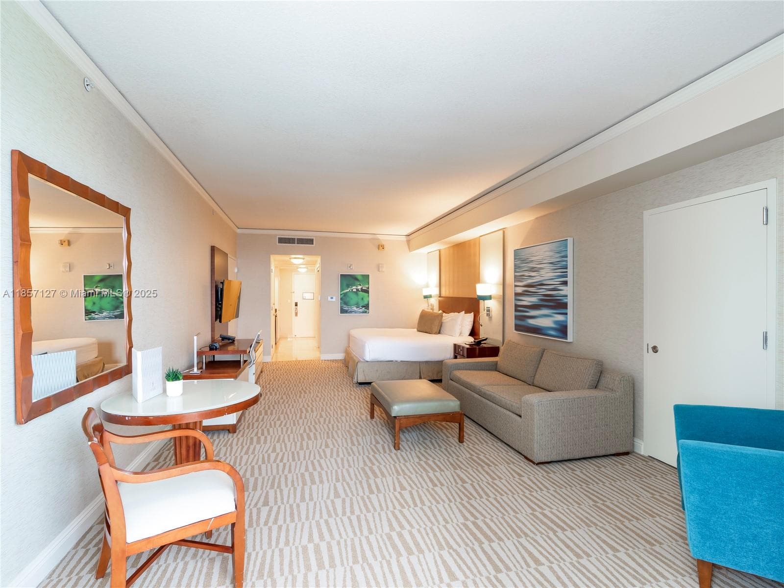 18001 Collins Ave 811 photo 6